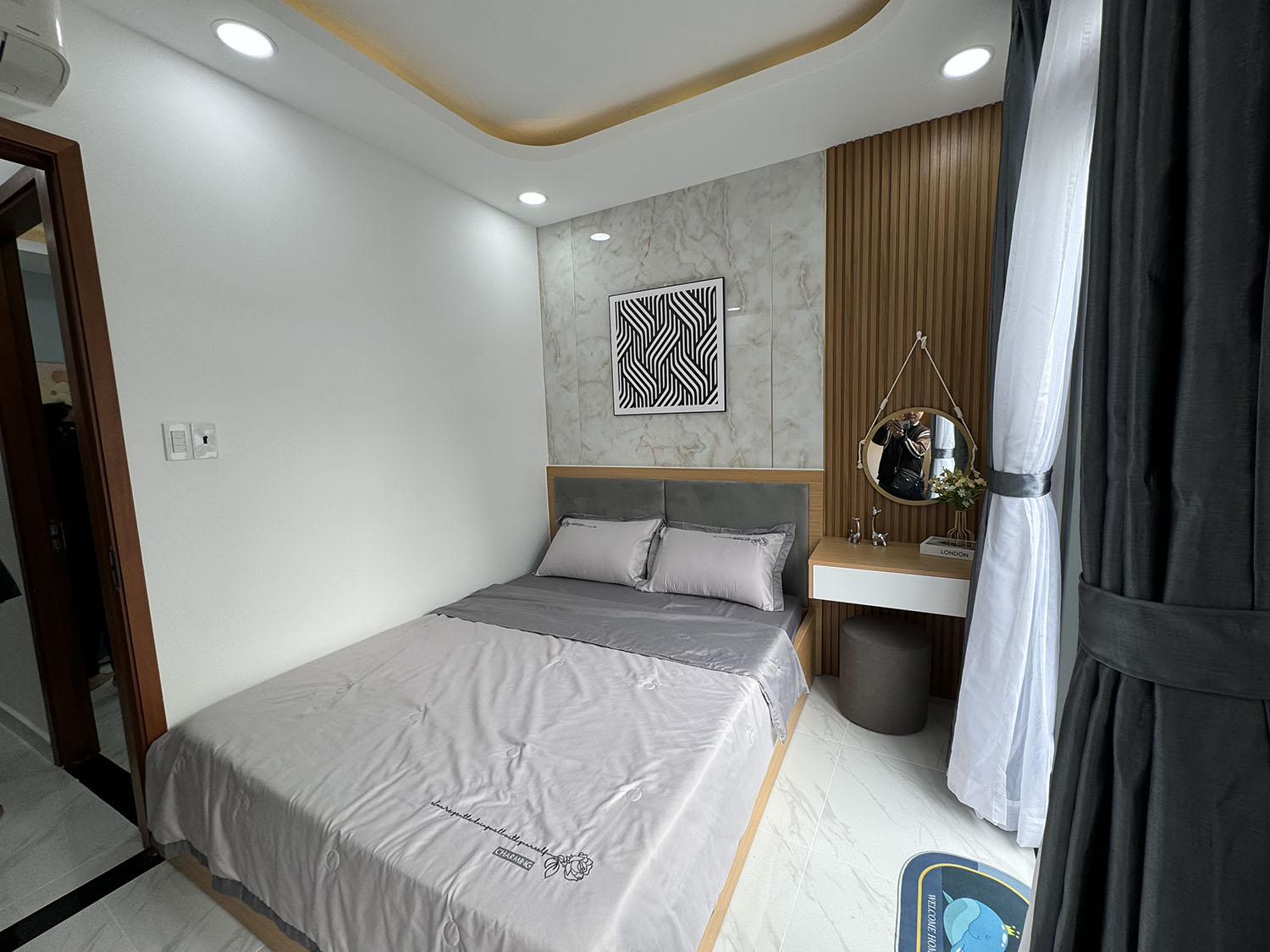 Tuyệt phẩm đẹp lung linh nhà 2 lầu, 03 phòng ngủ full nội thất khu VIP Phan Xích Long - Giá 5,7 tỷ